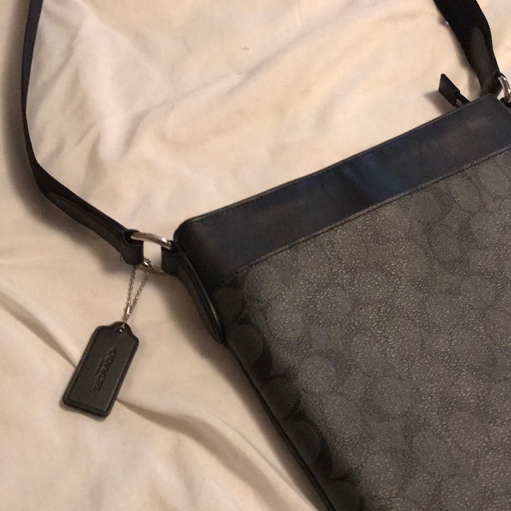 Coach Purse - Picture 3 of 4